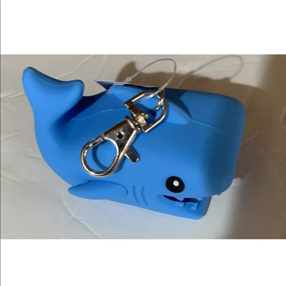 🔴VERY RARE! Bath & Body Works Shark Sanitizer Holder 🦈 Brand New - Picture 3 of 3